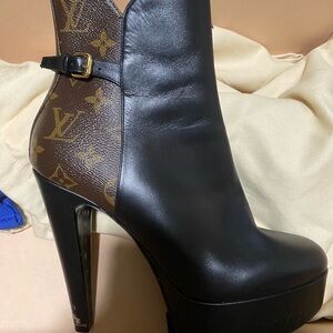 The real deal almost still new